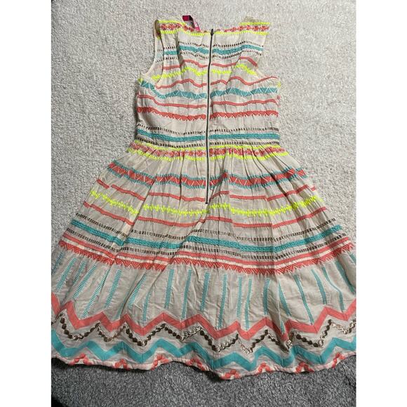 TR Designs Womens Sz S /P Sleeveless Embroidered Short Dress Peach Multicolor - Picture 3 of 9